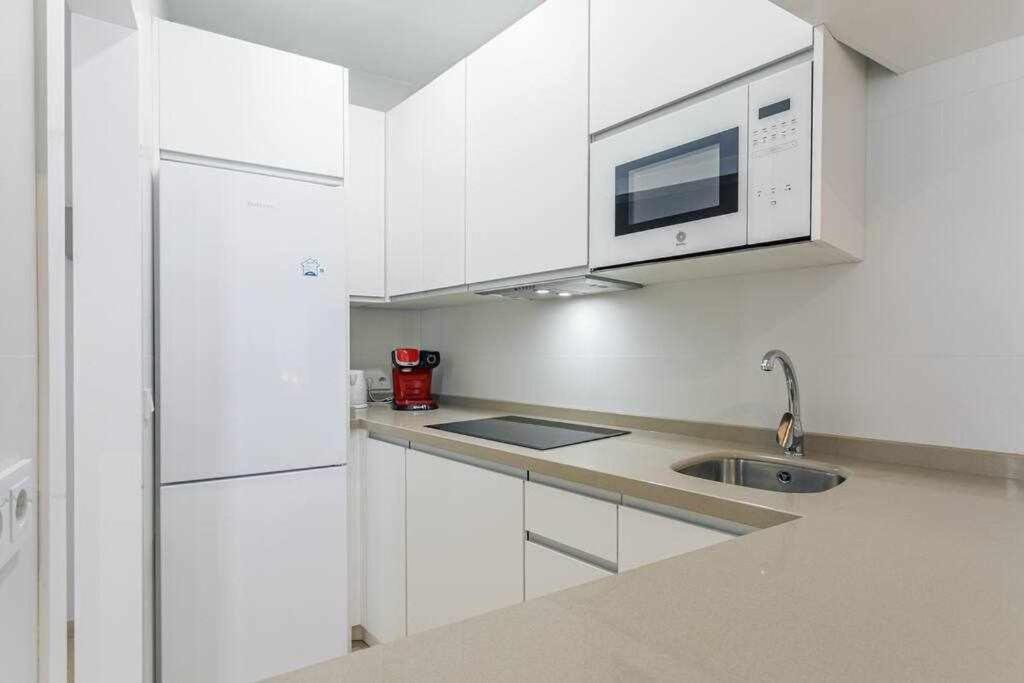 Appartamento Santa Cruz Parking Incluido Siviglia Esterno foto