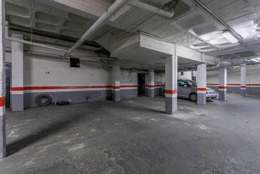 Appartamento Santa Cruz Parking Incluido Siviglia Esterno foto